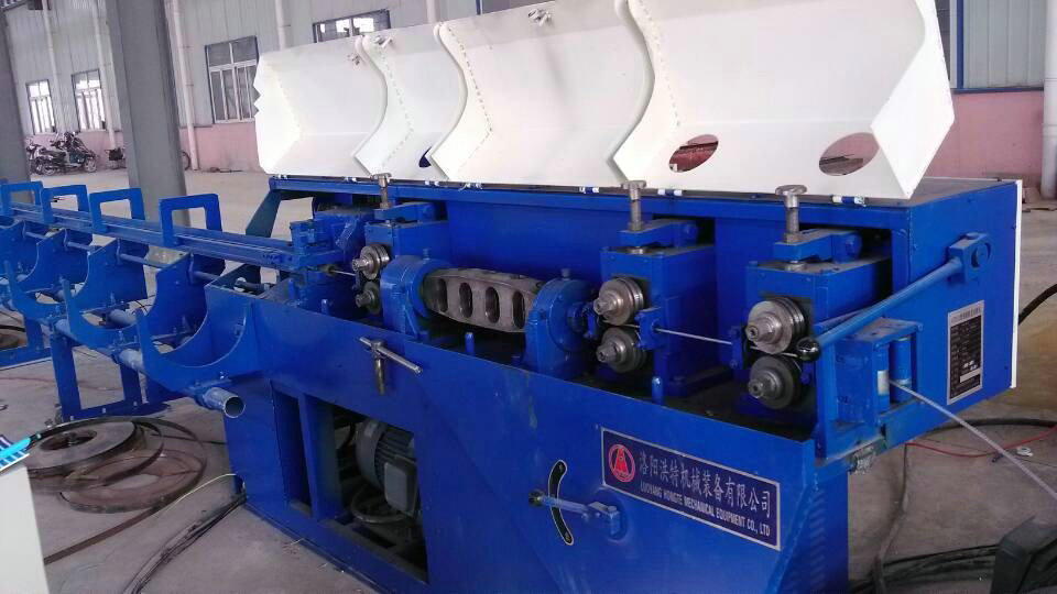 High speed straightening machine